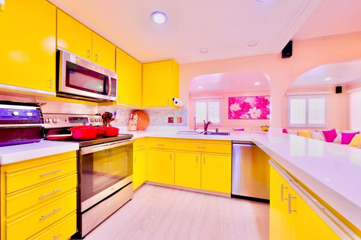Pink Luxe Retreat Holiday home San Diego