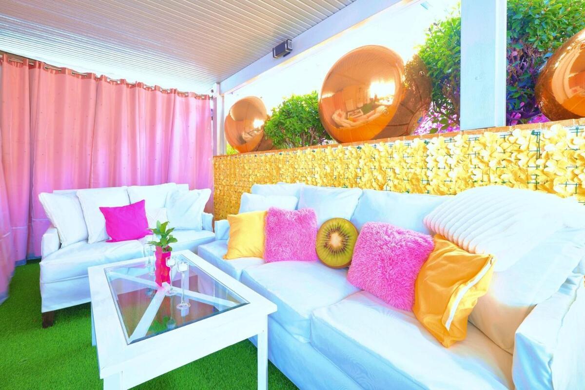 Pink Luxe Retreat Holiday home San Diego
