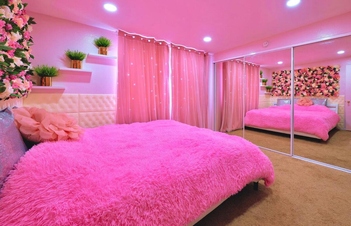 Pink Luxe Retreat San Diego