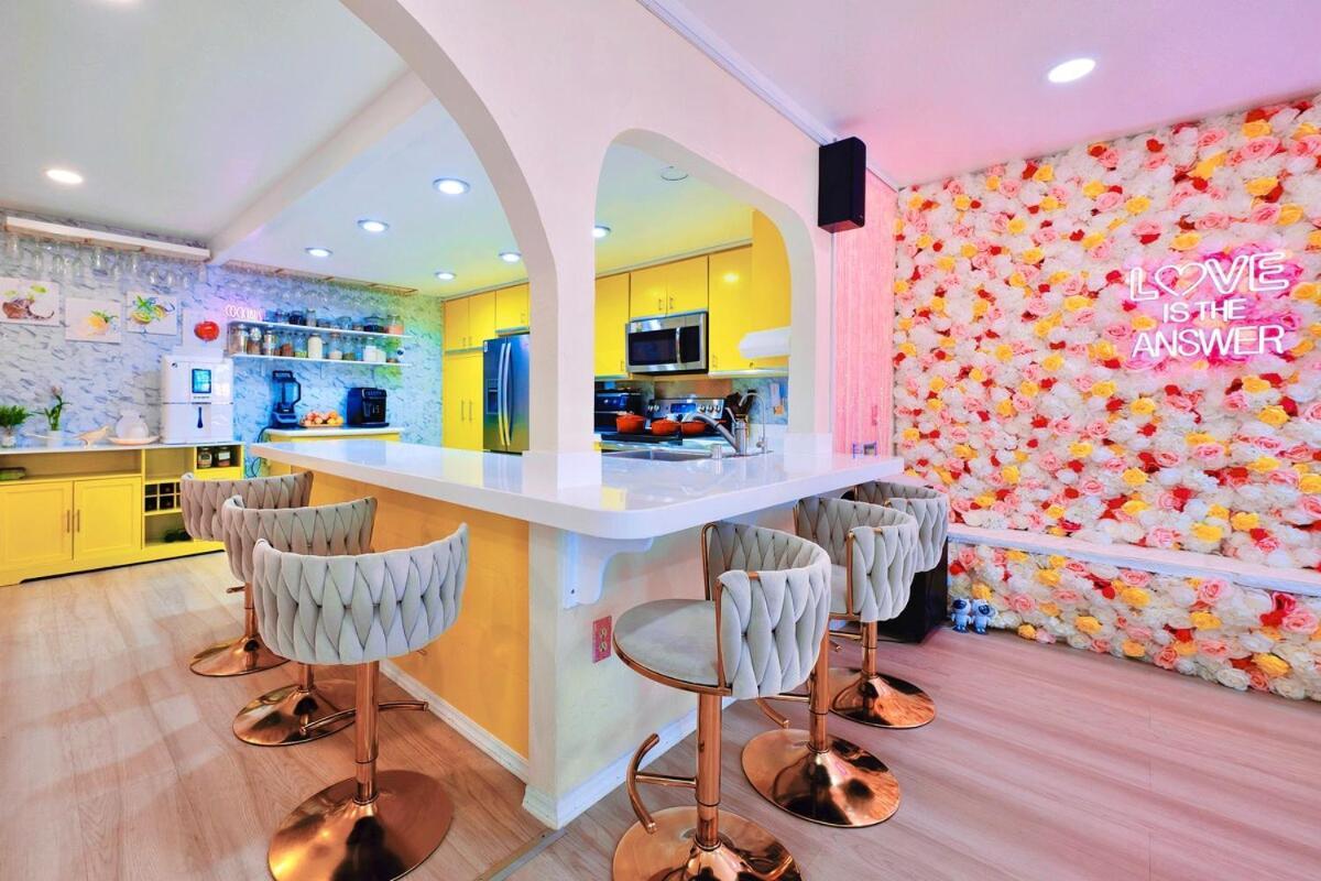 Pink Luxe Retreat Holiday home *